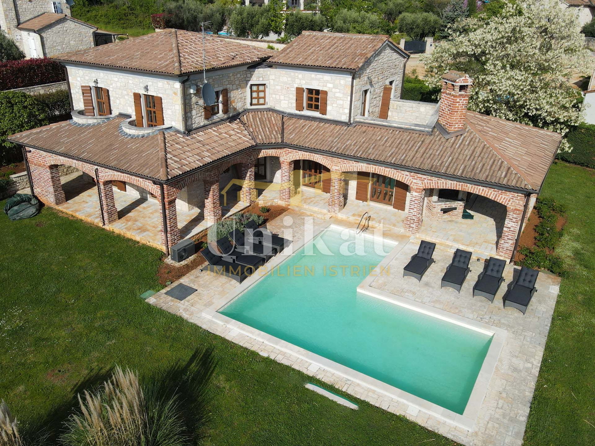 Luksuzna hiša s bazenom blizu Poreča